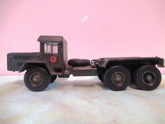 Solido UNIC SAHARA Lance-fusées – Véhicule Militaire Miniature, 1969, Kaki Foncé – Collection état D’origine