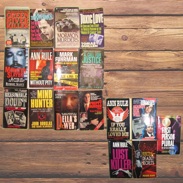 LOT 17 PB TRUE CRIME Mass Murderer GREEN RIVER OJ Simpson ANN RULE