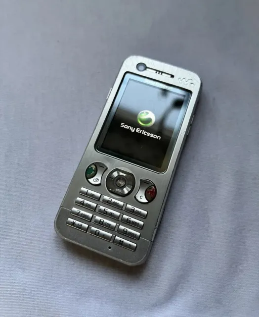 W890i - Sony Ericsson Walkman Silver, Tested And Working Fine.  (T-Mobile)