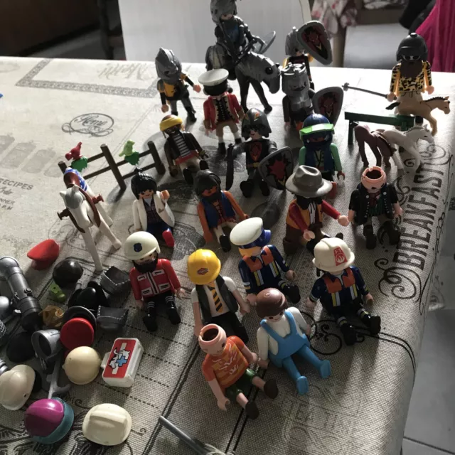 Lot de chevaliers Playmobil, lot de casques, armes et personnages