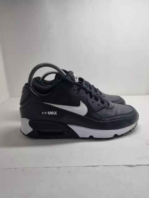 NIKE Air Max 90 Leather Junior Black/White SIZE 5.5  Trainers