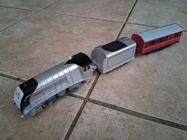 THOMAS TRACKMASTER SPENCER train With Tender Carriage (battery