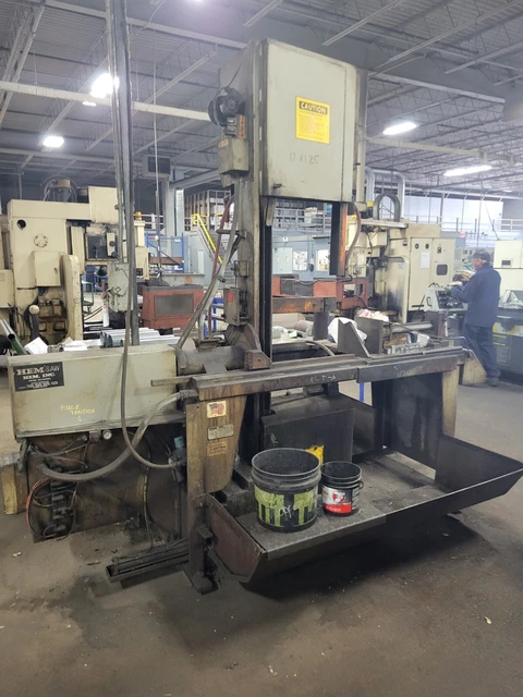 HEM vertical bandsaw Model V125M-1, Mitering 18" x 25" Capacity, Like Marvel