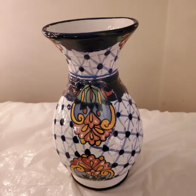 Vtg Talavera ? Pottery Vase Mexico Blue White Gold. 8.5" Tall