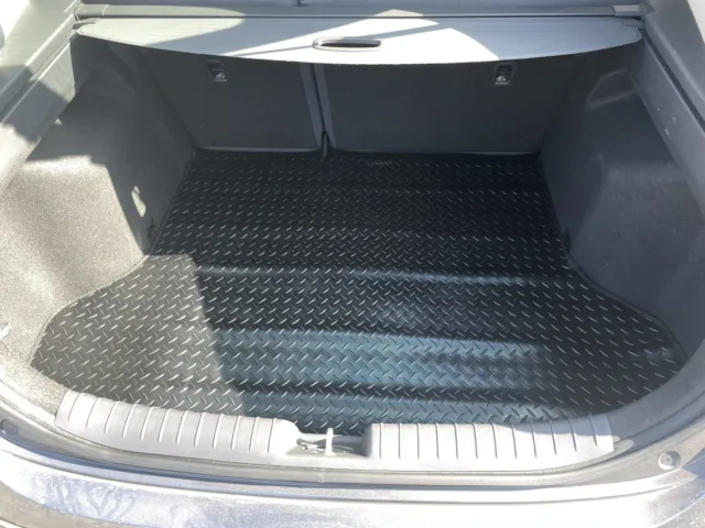 Fits HYUNDAI IONIQ 2016 To 2020 Fully Tailored Black Rubber Car Boot Mat (liner)