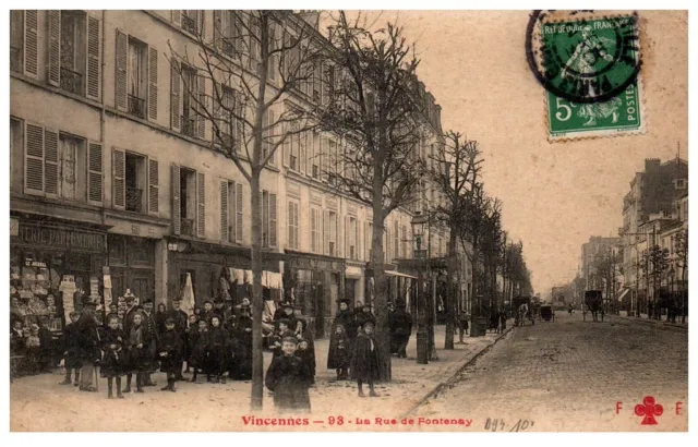 94 VINCENNES - la rue de fontenay.