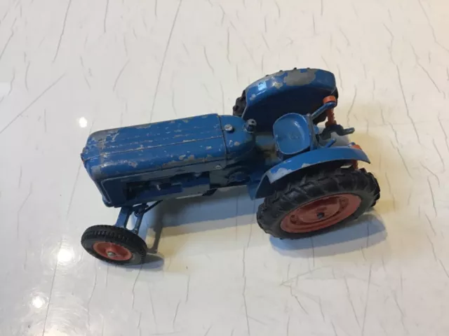 Britains Farm Toys  Very Rare Fordson Major Tractors ( To Restore  )