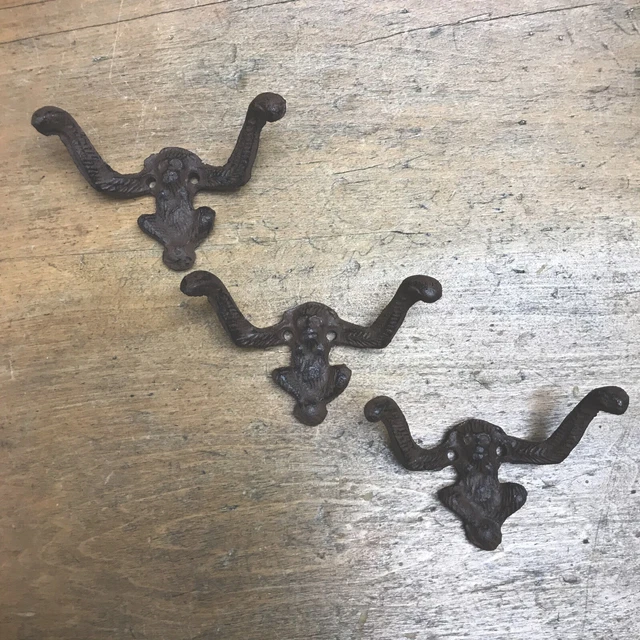 3 Cast Iron Antique Style Rustic Monkey Coat Hooks Hat Hook Rack Towel