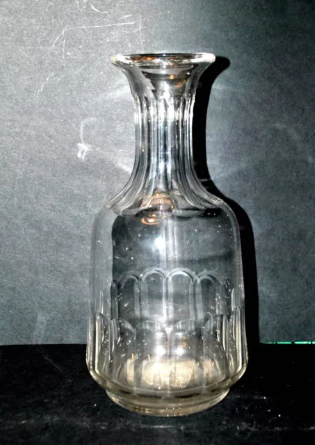 Carafe de bistrot ancienne en verre soufflé taillé côtes - Carafe à eau absinthe