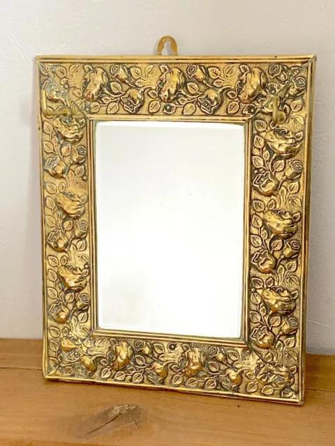 Miroir en bronze doré