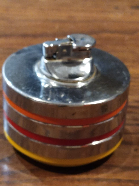 BRIQUET DE TABLE  VINTAGE   avec 2 Cendrier Individuel