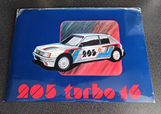 Dossier de presse. Peugeot 205 Turbo 16 gr B et série 200. Photos