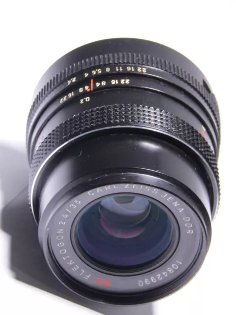 Carl Zeiss Jena Flektogon DDR 35mm F/2.4 MC Wide Angel Macro Lens M42