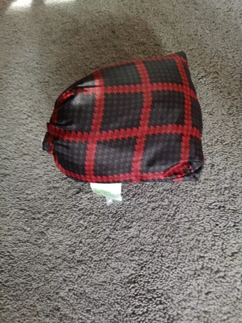 GREEN SPROUTS SHOPPING CART COVER red black Plaid