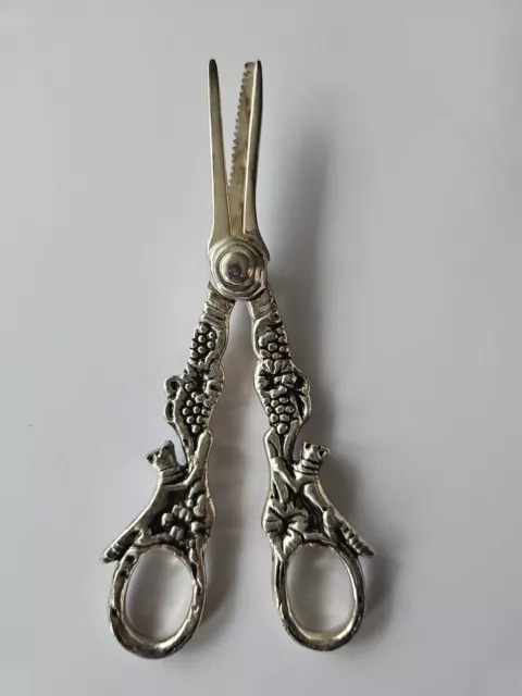 Original RARE ANTIQUE c1800  ENGLISH CAST FOX GRAPE SCISSORS~~VERY OLD