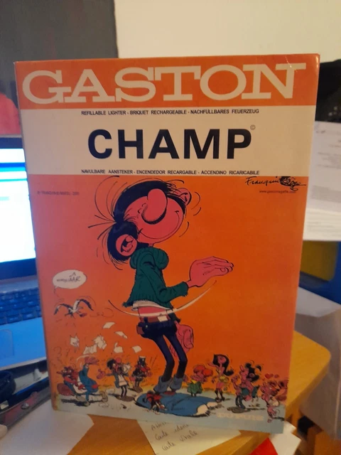 Presentoir Avec Cinq Briquets Gaston Lagaffe