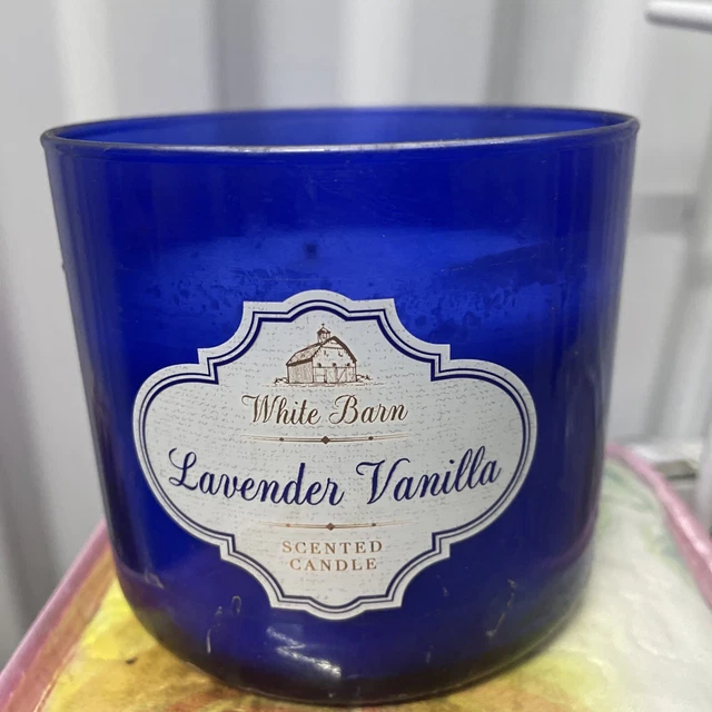 BATH & BODY Works White Barn Lavender Vanilla 3Wick Candle 14.5 oz