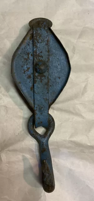 VTG Rustic Cast Iron Block & Tackle Pulley Hook Size 6” Blue Color.