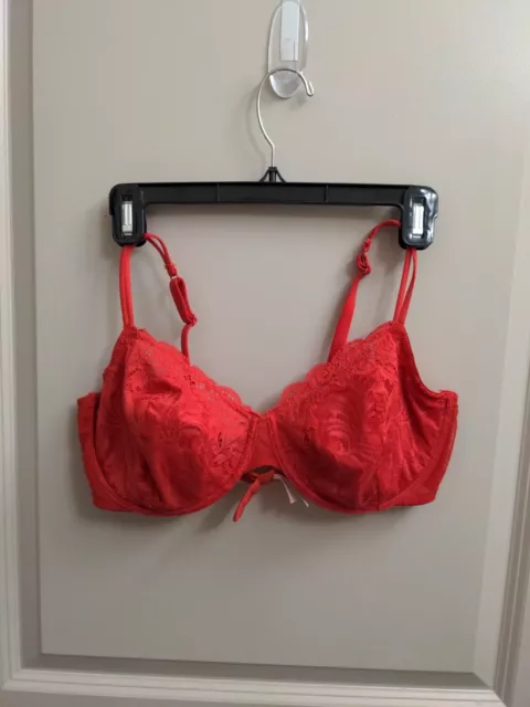 Victoria's Secret Women Size 38DD Bra Red Floral Lace Unlined Demi Underwire