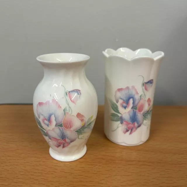 Aynsley Little Sweetheart Fine Bone China 9cm Miniature Decorative Vases