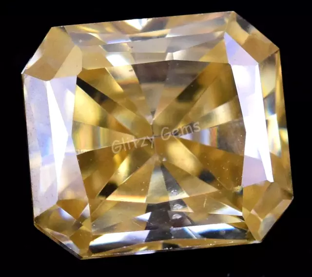 Lab-Grown Diamant 2.10 CT Intense Jaune Cvd, Émeraude, Clarté VVS1 - Certifié