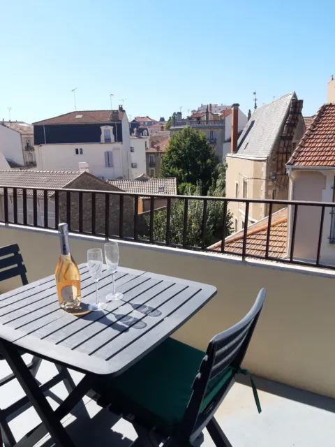 Spacious 2 Bed Flat in Béziers; Mediterranean France