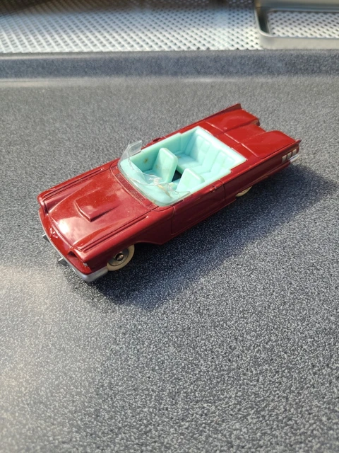 Ford Thunderbird ( T Bird) 1960 Dinky Agostini 1/43° - Collection