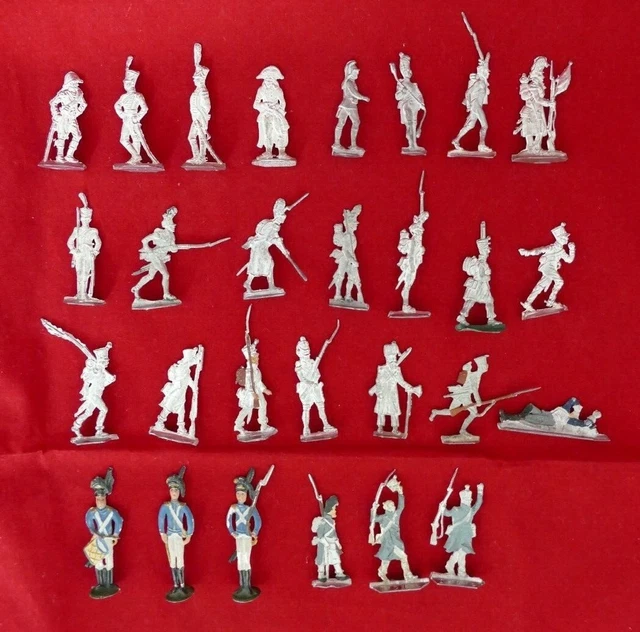 Plats d'étain - Zinnfiguren - Flat Tin : 18 soldats ancien