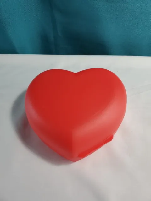 TUPPERWARE Heart Shaped Snack Treat Toy Keeper One Piece Hinged Container Red