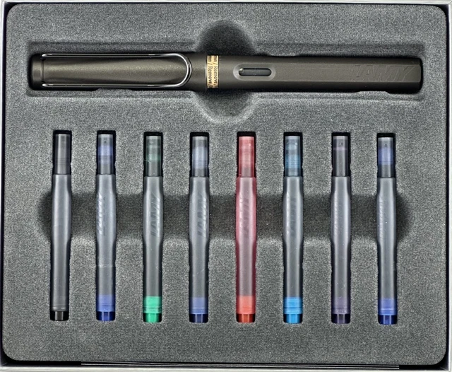 LAMY SAFARI FÜLLFEDERHALTER in anthrazit mit Patrone Geschenkset