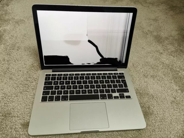 Apple MacBook Pro A1502 intel core i5 8GB Ram 128GB SSD Mac OS Broken LCD