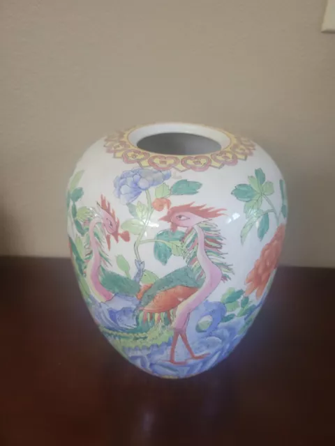 Large Chinese Famille Rose Porcelain Vase.