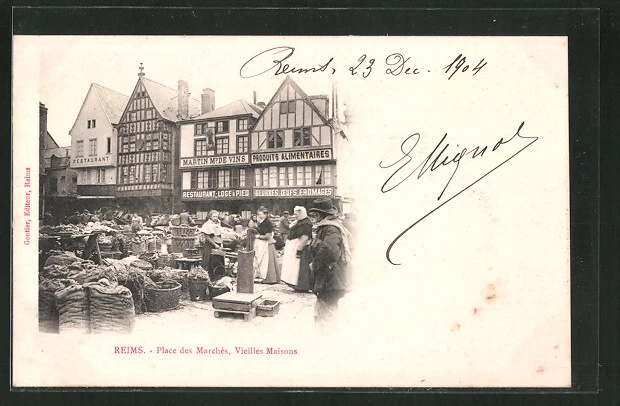 CPA Reims, Place des Marchés, Vieilles Maisons