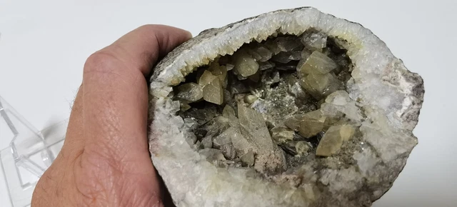 Calcit xx in Quarz Druse  Juchem, Niederwörresbach Rheinland-Pfalz,Germany
