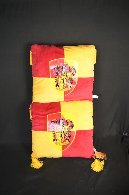 (2) Universal studios harry potter gryffindor harry potter house pillow new