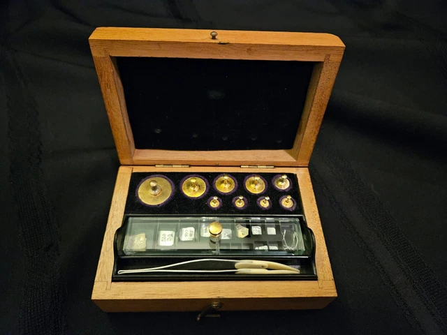 Vintage Fisher Scientific apothecary weight set Pittsburgh wood box