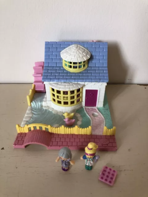 Vintage Polly Pocket 1994 Grandmas Cottage Complete