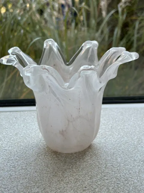 Luxurious Murano Style White Handkerchief Glass Vase 13cm Tall