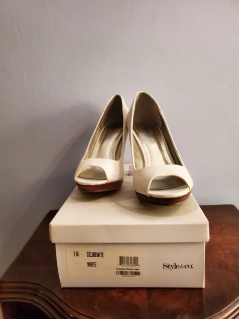 Women's Style&Co White smooth open toe pumps with wood heel and platform size 9M