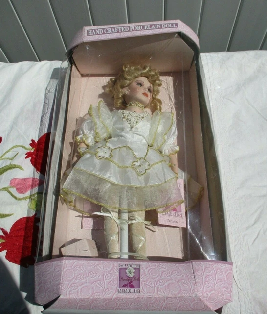 VINTAGE DOLL' 80's  COLLECTIBLE MEMORIES 16" SUZANNE BISQUE PORCELAIN RARE & HTF