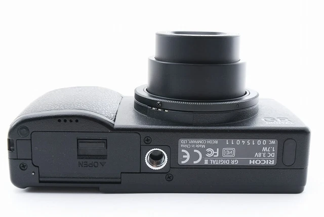 [Mint/78 Shots] Ricoh GR DIGITAL III 10.0MP w/Battery, Charger #254 10