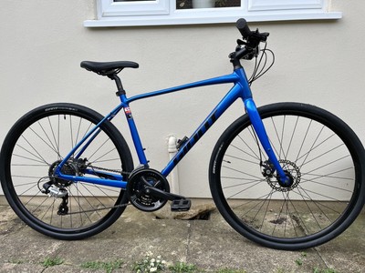 Giant Escape 3 Disc 21 Medium Aluminium Hybrid Bike Metallic Blue 315 00 Picclick Uk