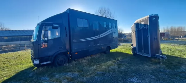 7.5 ton horsebox with living