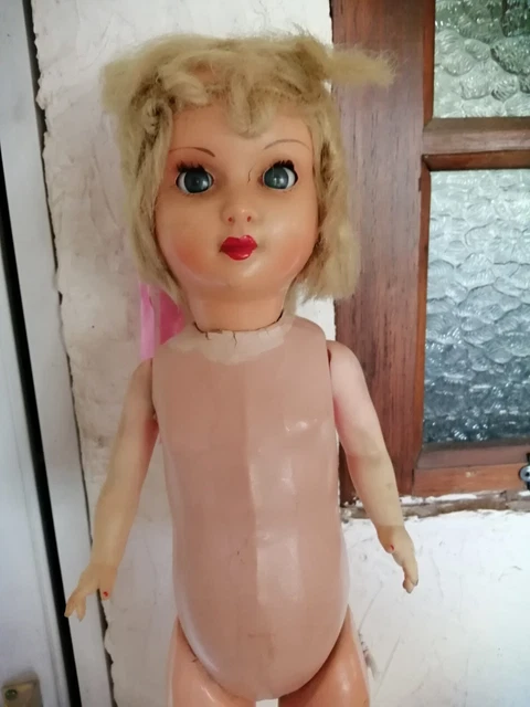 Ancienne Jolie Poupée De Mode – Vintage, À Collectionner, En L'État