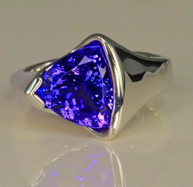 925 Sterling Silver Natural Trillion Cut Tanzanite Gemstone Handmade Ring