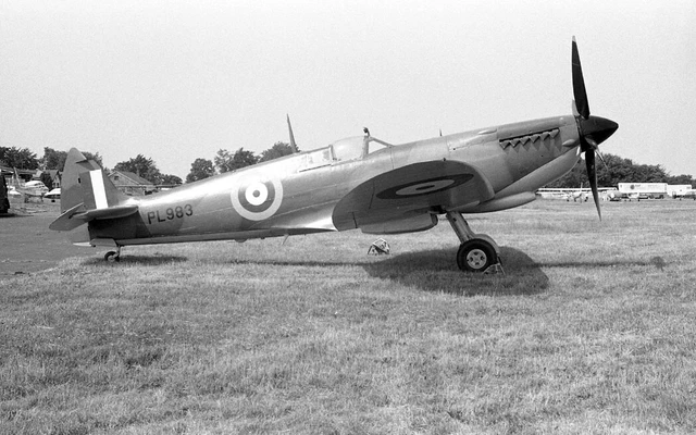 Supermarine Spitfire PR.XI, PL983 at Boscombe Down, 10 Jun 1990 - B&W Neg_4762