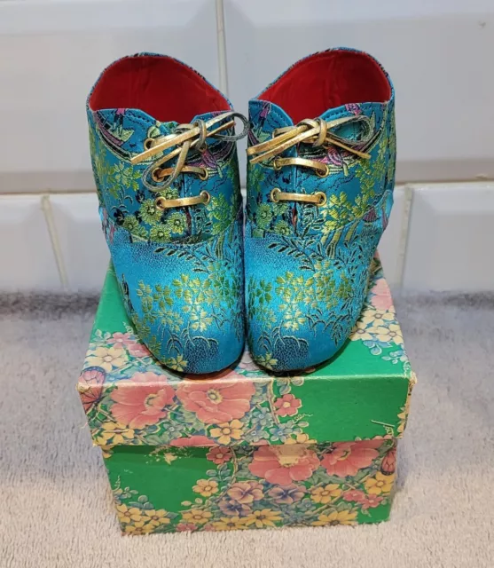 Chinese Lotus Foot Binding Shoes Pair Embroidered Silk Handmade Vintage 1993