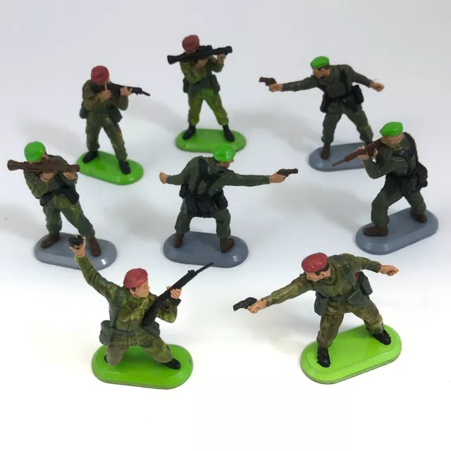 Britains Super Deetail 8x Paratroopers / Army Soldiers SMALL JOB LOT