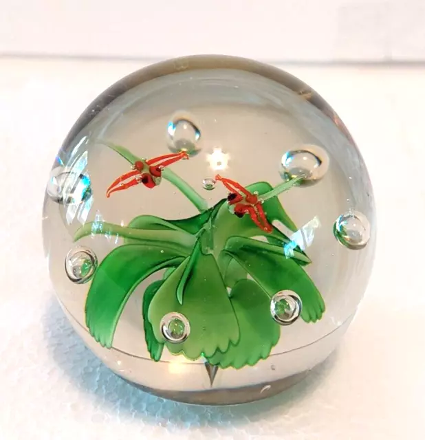 Buzz Buzz Pretty Green Flower PAPERWEIGHT~Murano~Bugs~Insects~Controlled Bubble