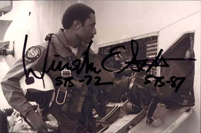 Winston Scott Signed 4x6 Photo NASA Space Shuttle Astronaut STS-72 87 Autograph
